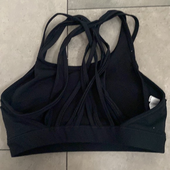 Fabletics Faye High Impact Sports Bra black size small - Picture 4 of 6